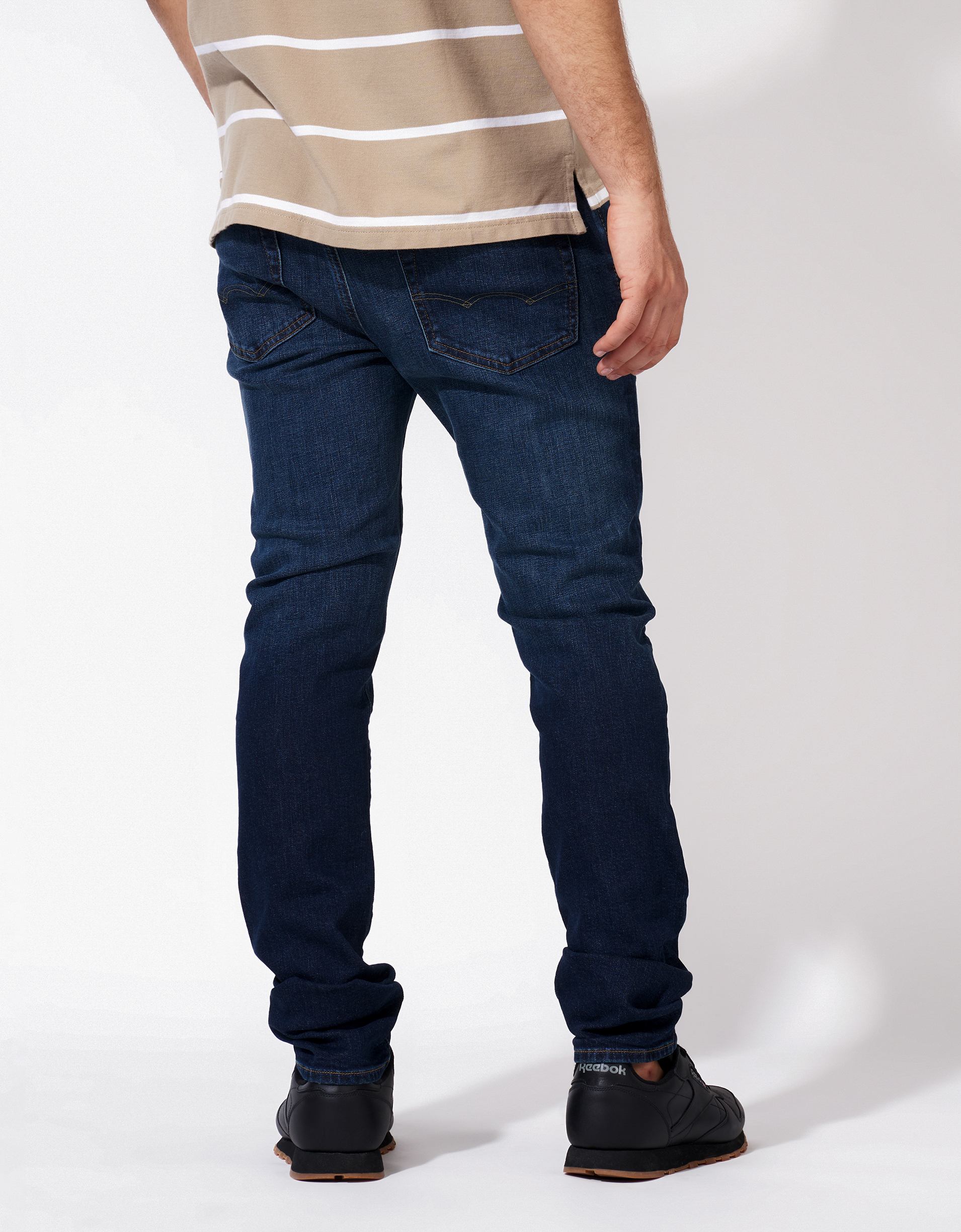 452254.jpg